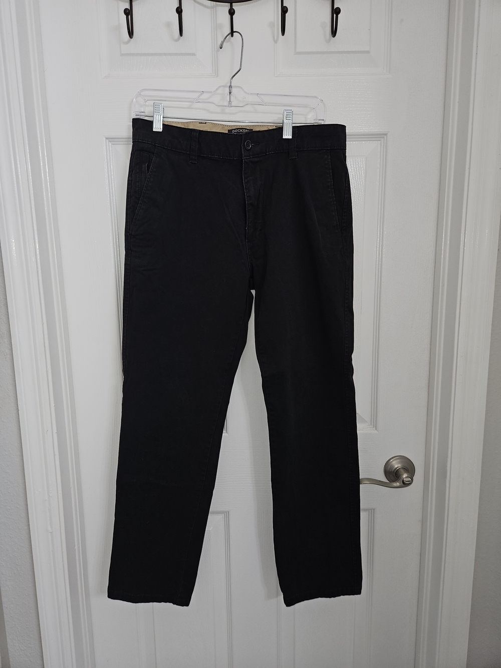 Dockers Men’s 30 Black Slim Fit Smart 360 Flex Chino Casual Pants